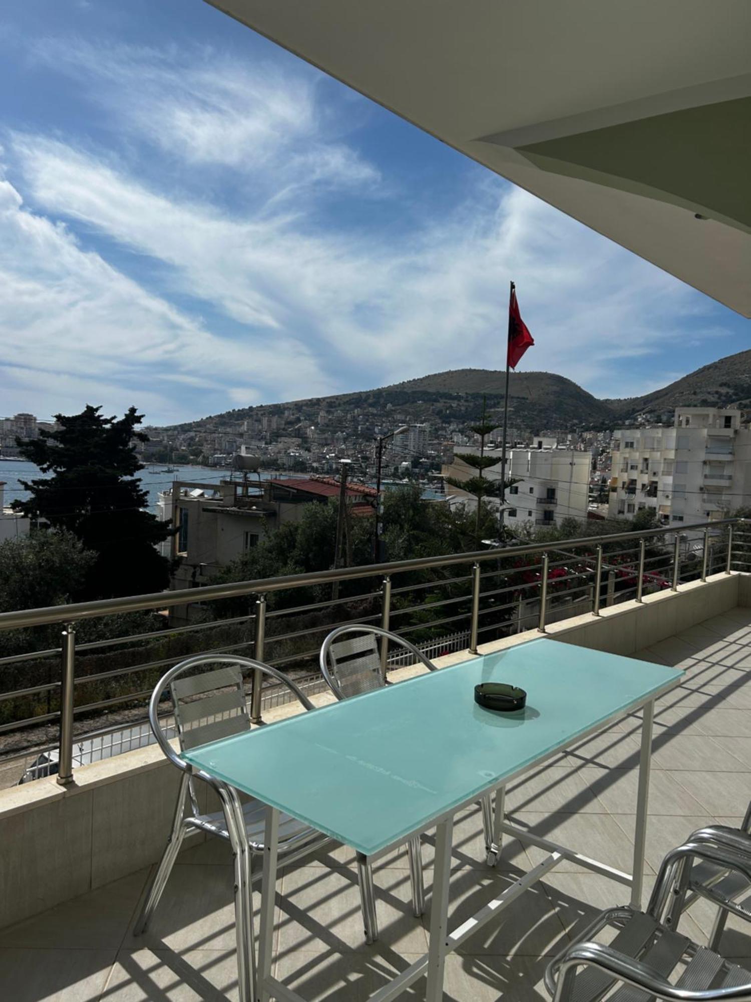 Golden Apartment Sarandë Exterior foto