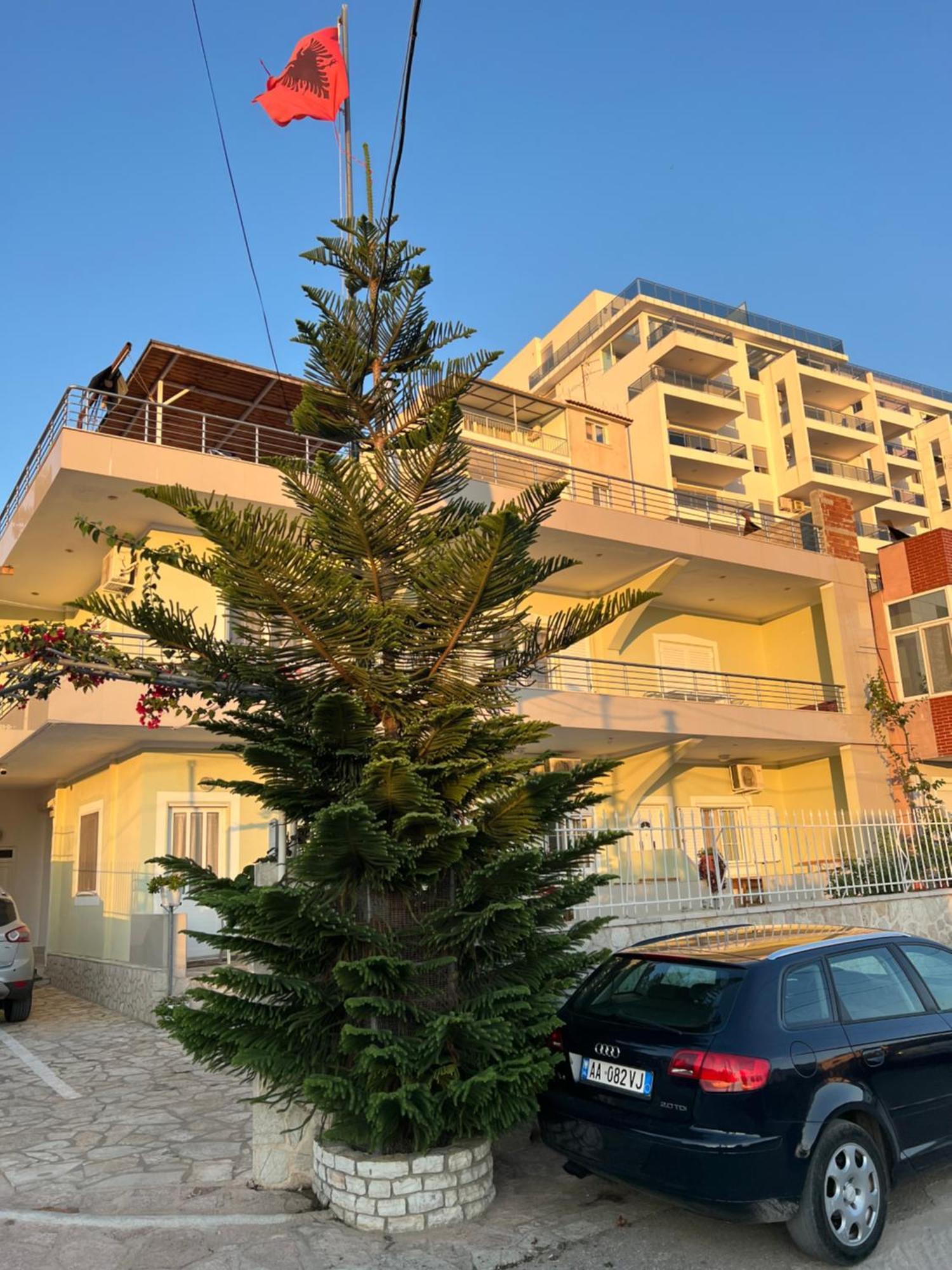 Golden Apartment Sarandë Exterior foto