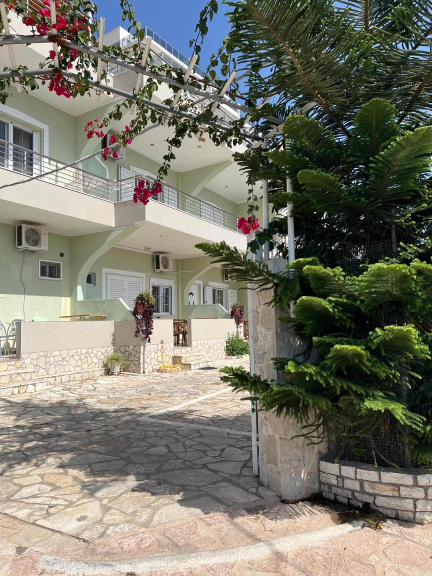 Golden Apartment Sarandë Exterior foto
