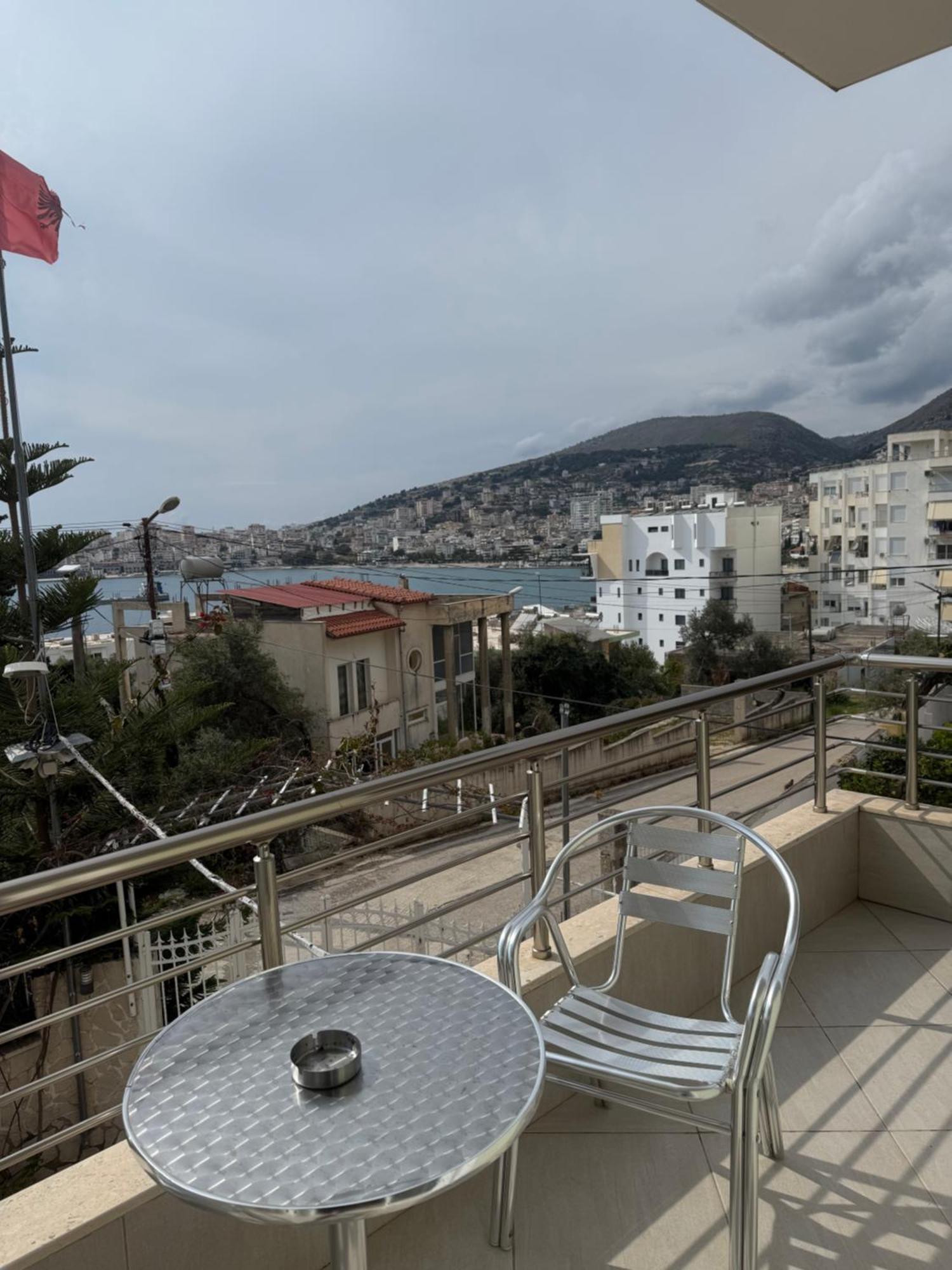 Golden Apartment Sarandë Exterior foto